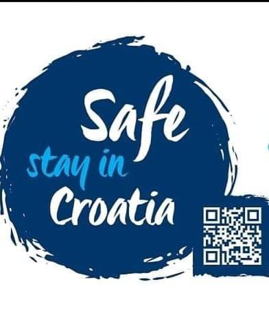 Smart Hostel Slavonski Brod Eksteriør bilde