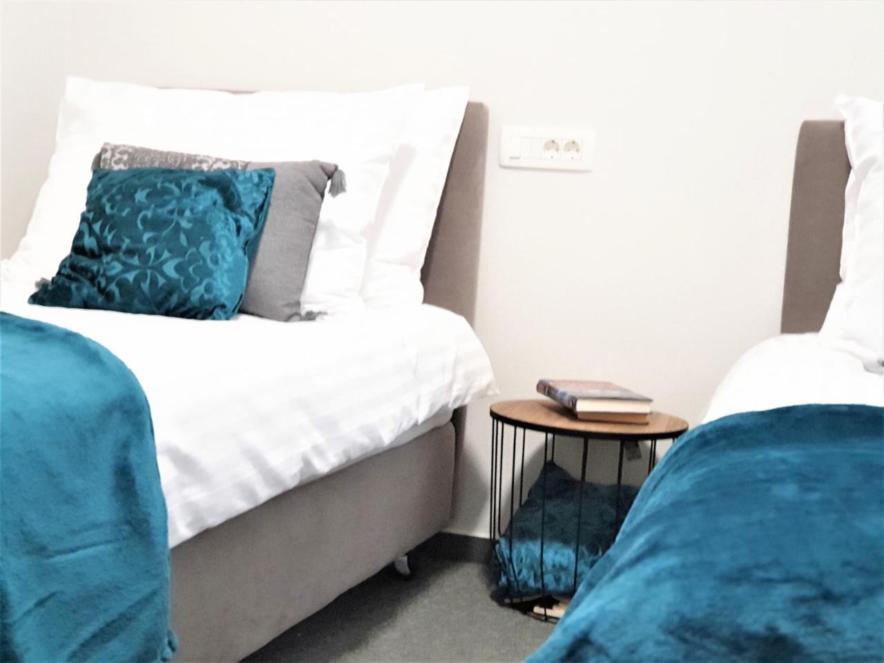 Smart Hostel Slavonski Brod Eksteriør bilde